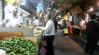 The market buzzing at 10pm